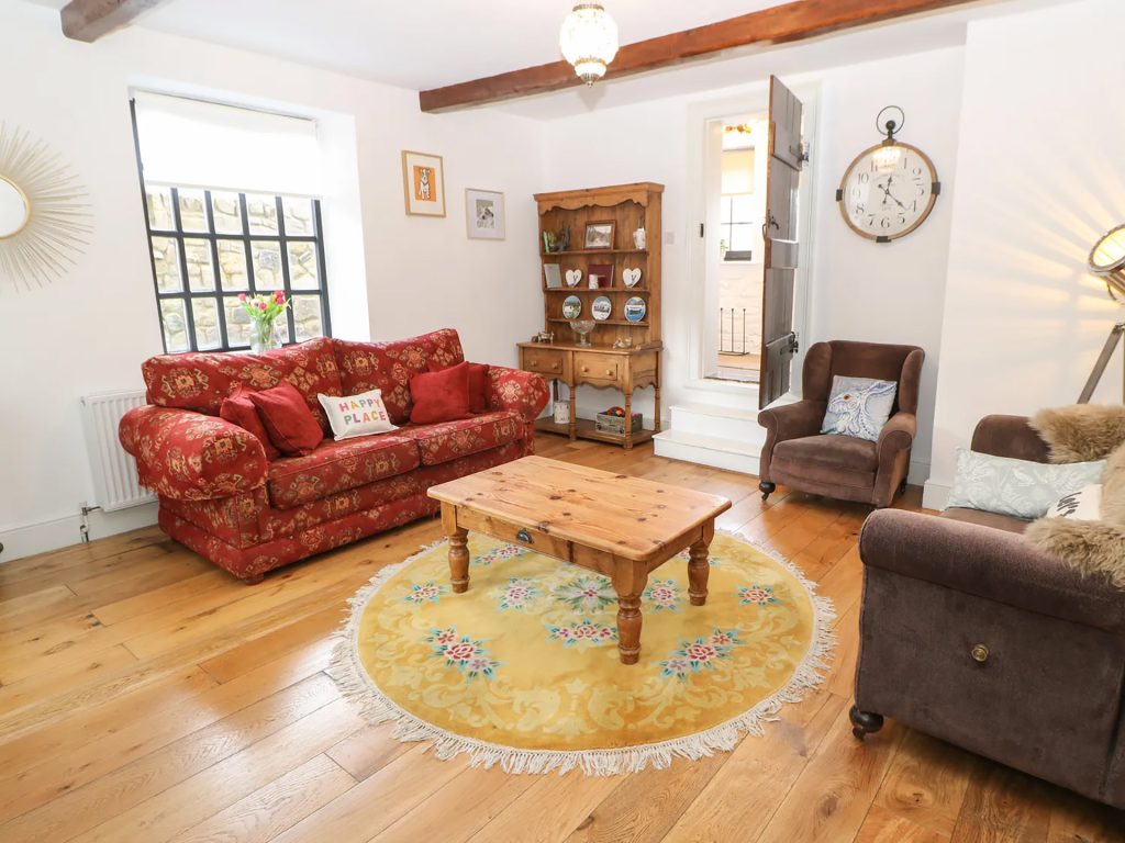 Holiday cottage in Silkstone, South Yorkshire - self catering holiday cottage for rent
