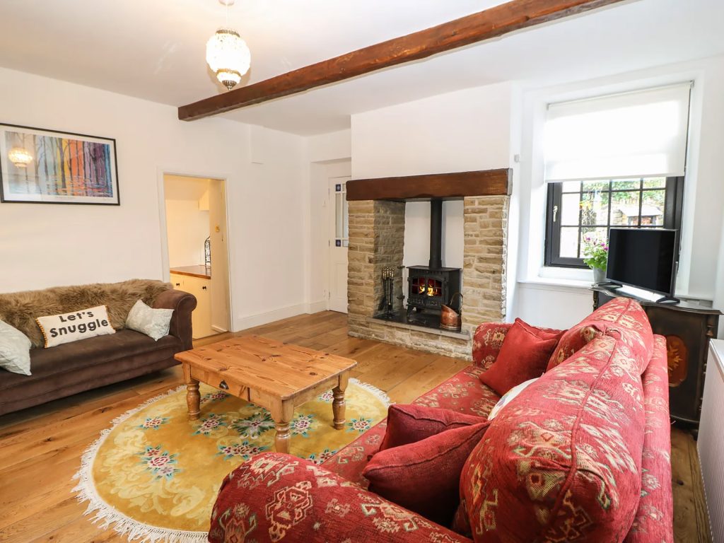 Holiday cottage in Silkstone, South Yorkshire - self catering holiday cottage for rent