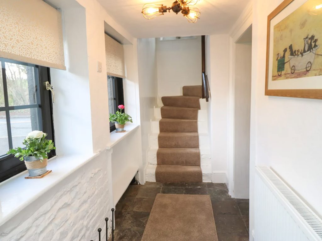 The Cottage Silkstone South Yorkshire - self catering holiday cottage for rent